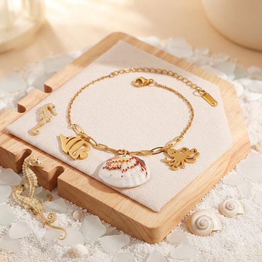 Gold shell ocean beach charm bracelet